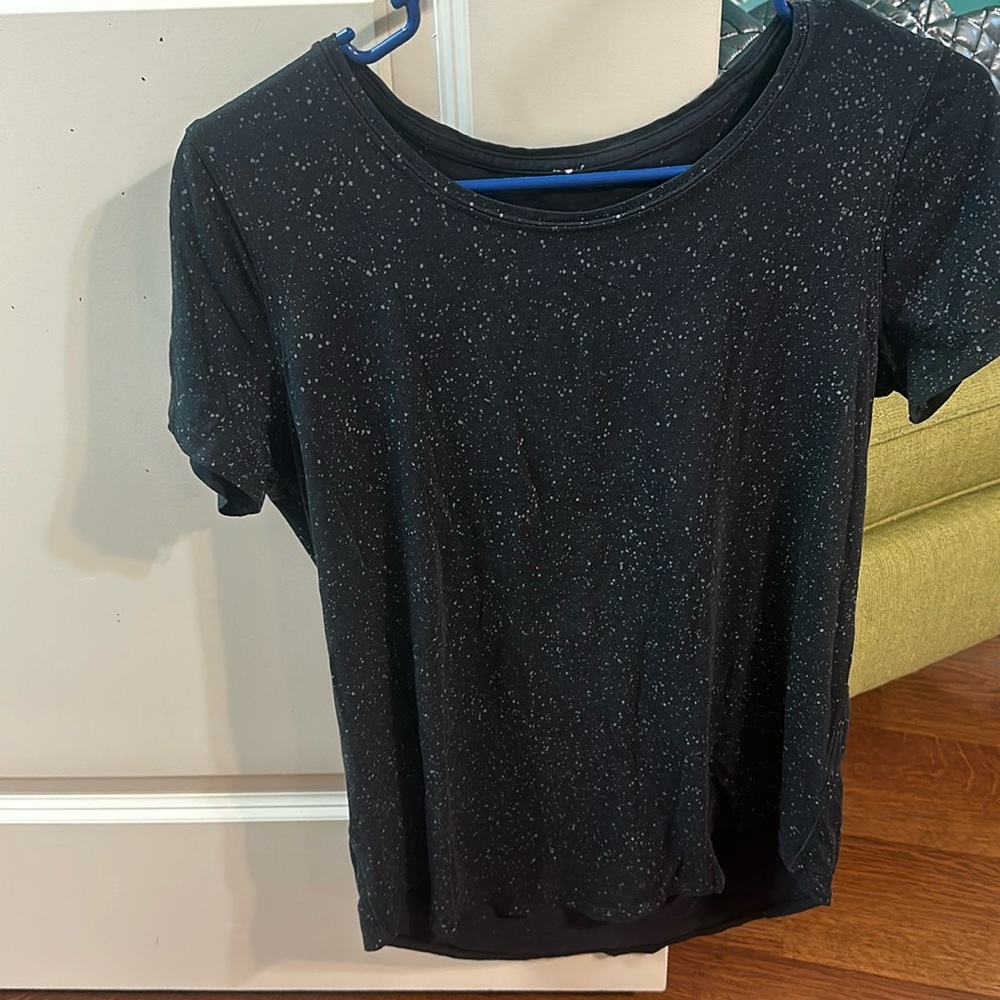 Lululemon speckled tshirt